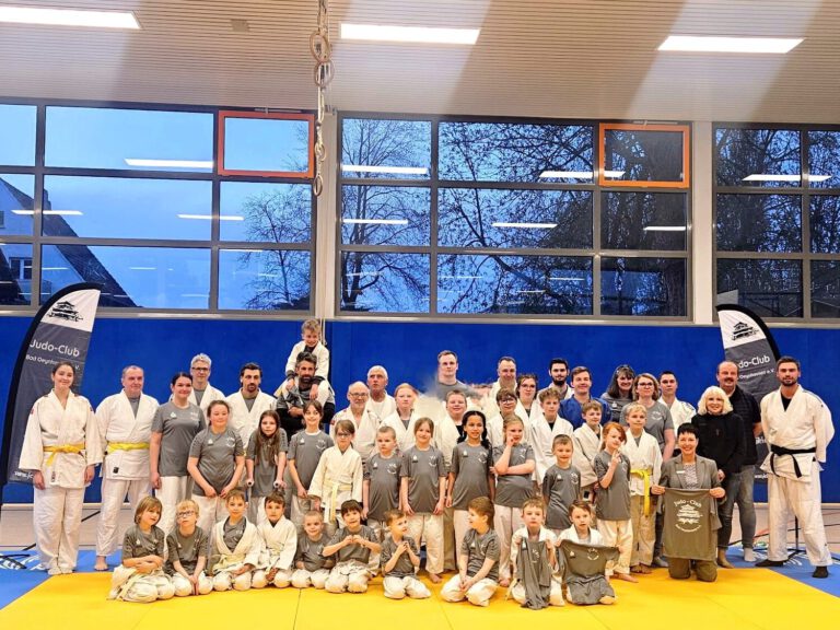 Neue Vereinskleidung für den Judo-Club Bad Oeynhausen